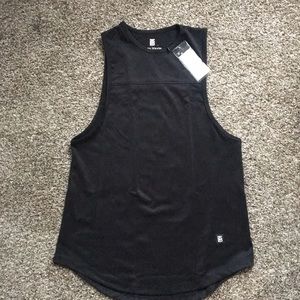 Muscle tank
